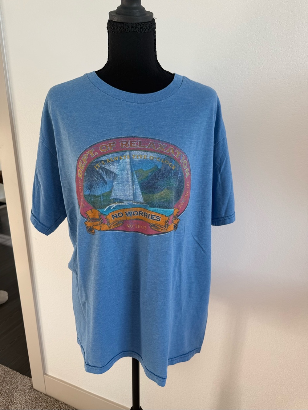 Blue 'No Worries' Graphic Tee - Men